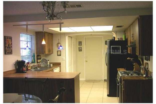 Building Photo - 16131 Manorwood Cir