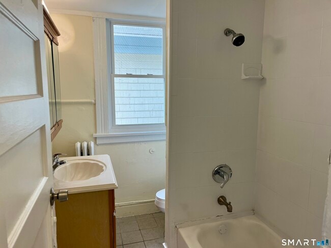 Building Photo - 2449 North Ave