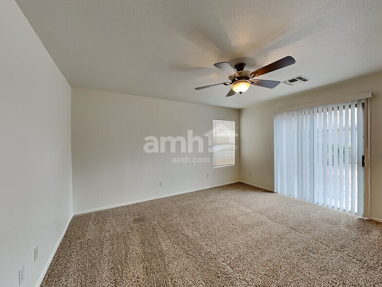 Building Photo - 11312 E Quintana Ave