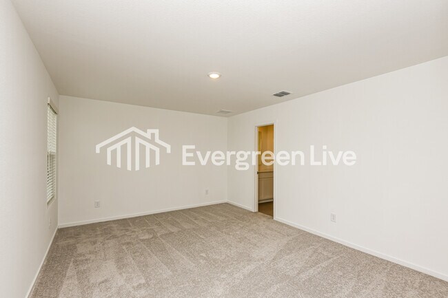 Building Photo - 2256 Tierra Madre Blvd