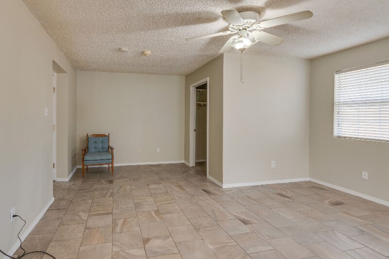 Building Photo - 406 Marsha St