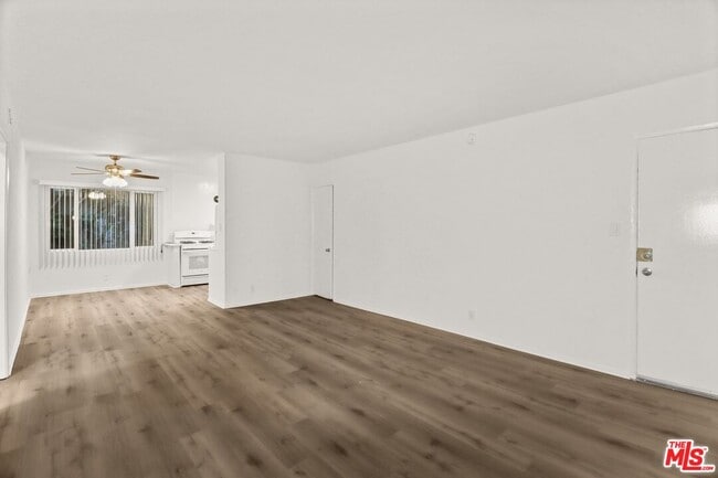 Building Photo - 11660 Chenault St