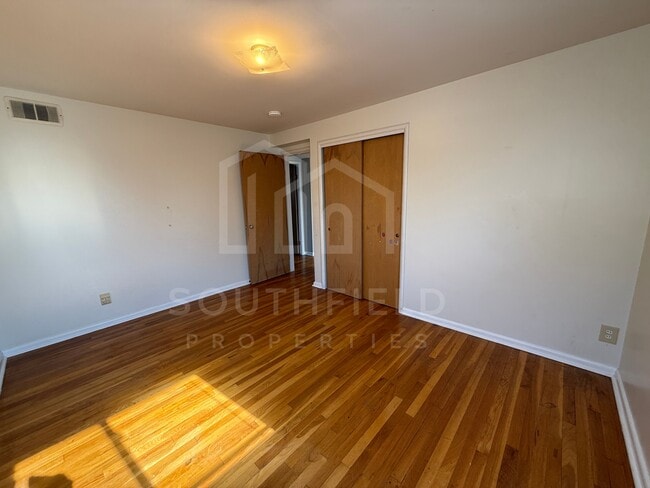 Building Photo - 3175 Ramona Ave