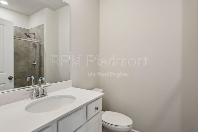 Building Photo - 1604 Halbrook Pl SW