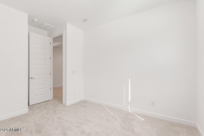 Building Photo - 11157 W Parkway Dr