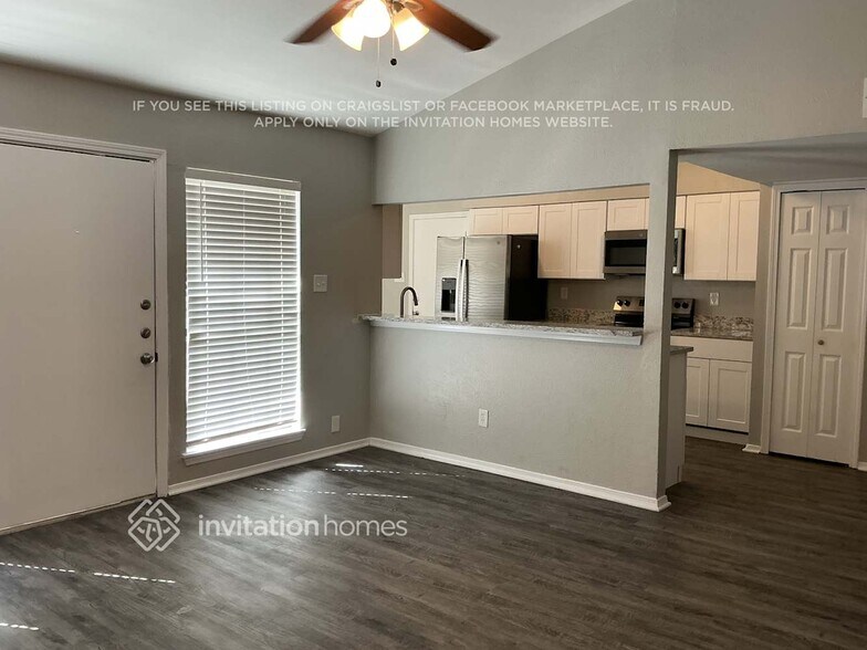 Building Photo - 421 Kingsbridge Dr