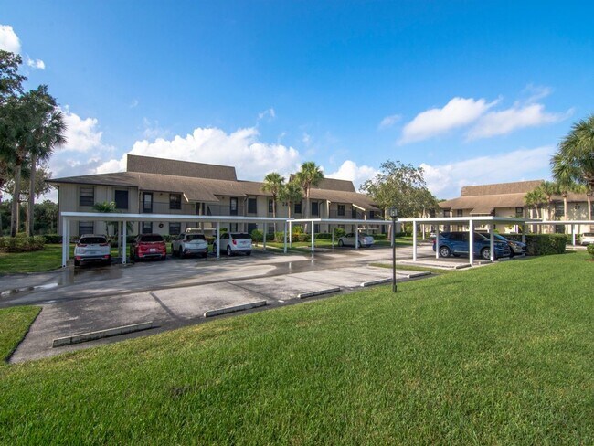 Building Photo - 28 Plantation Dr