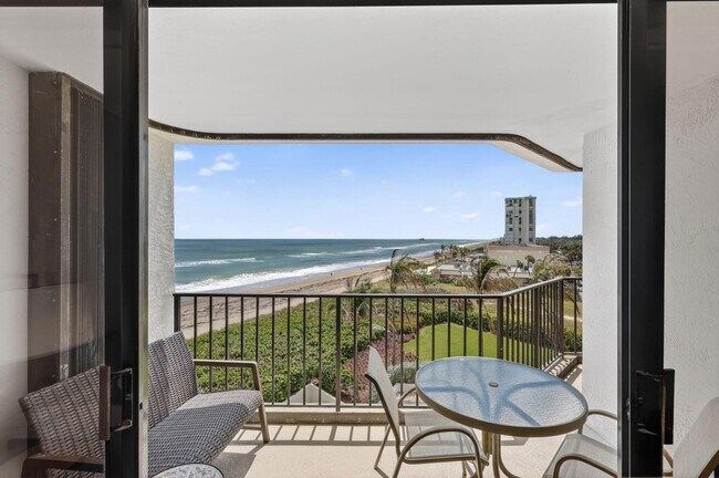 Building Photo - 9650 S Ocean Dr