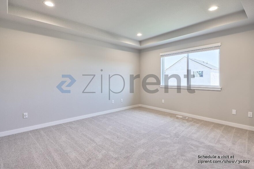 Building Photo - 200 N 87th Pl