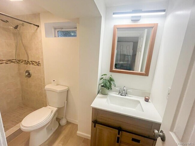 Building Photo - 152-44 12th Ave