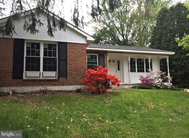 Primary Photo - 1516 Cedarwood Dr
