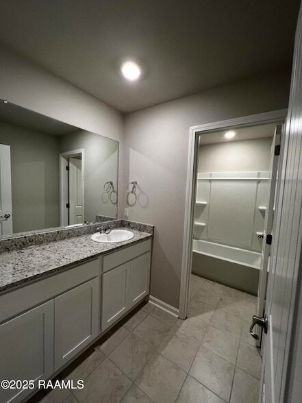 Building Photo - 129 Abbeywood Ct