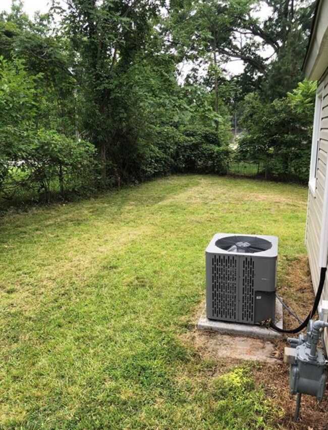 Building Photo - 2900 Verdun Ave