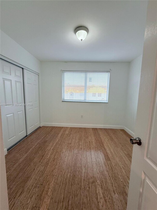 Building Photo - 16618 NW 73rd Ave