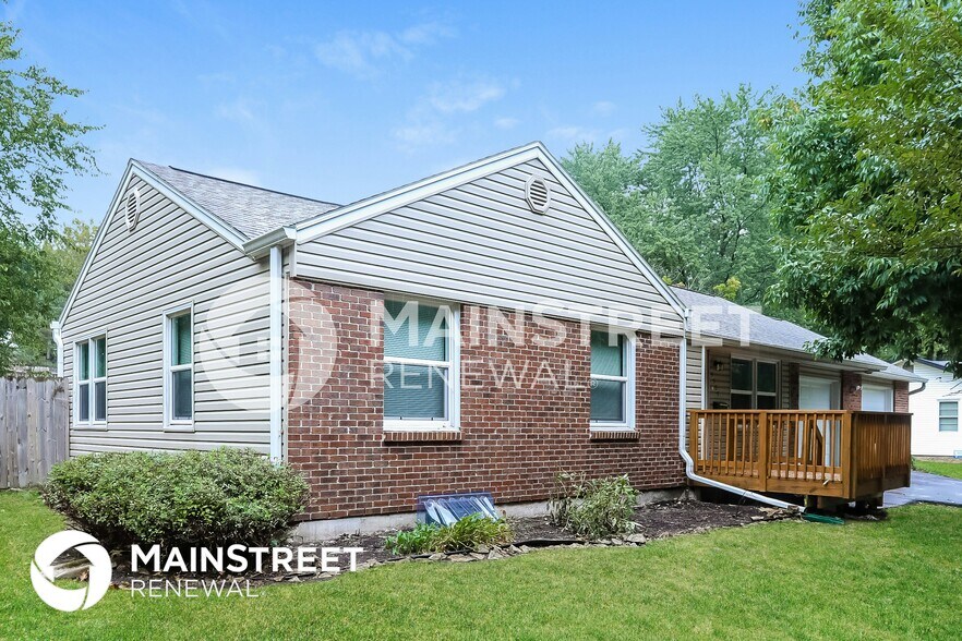 Building Photo - 9505 Newton Ave