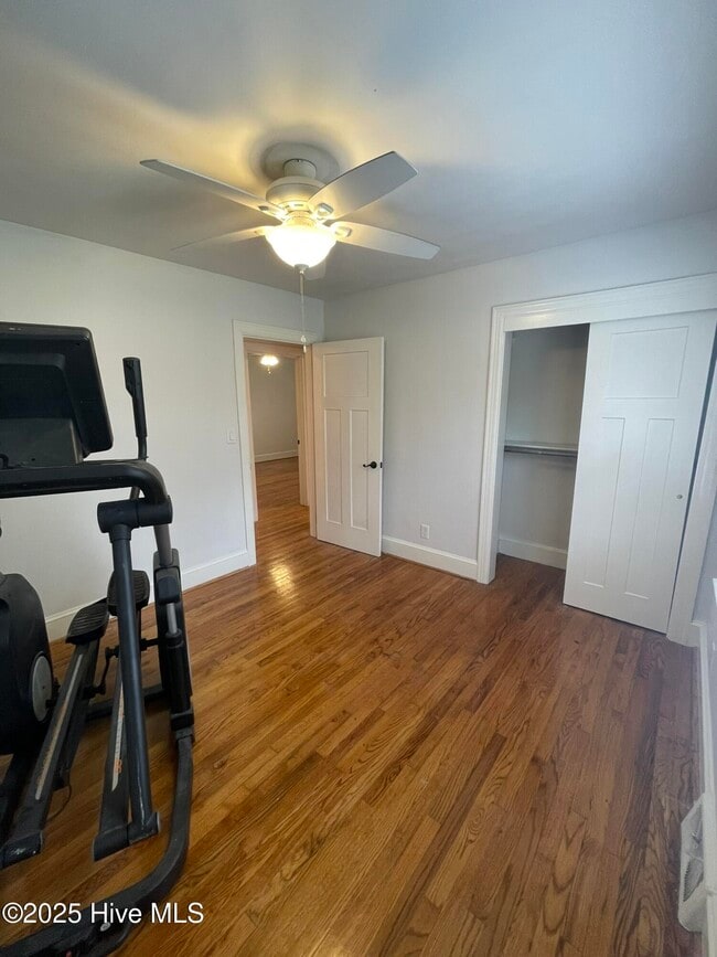 Building Photo - 2417 Slay Dr