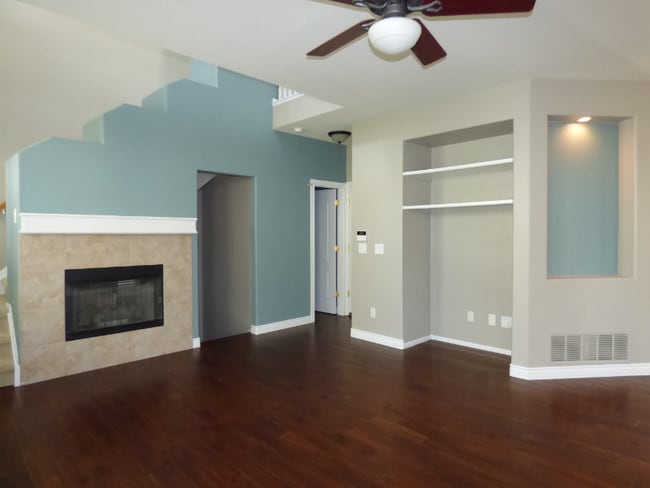 Building Photo - "Charming 3-Bed, 3-Bath Gem with 2604 Sq Ft of Comfort in Highlands Ranch!"