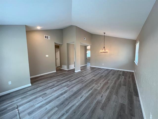 Building Photo - 1741 Clarendon Dr