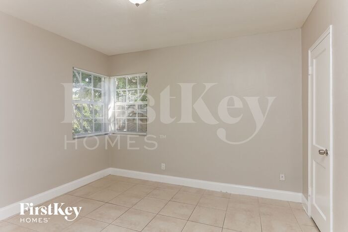 Building Photo - 2621 Fletcher Ct