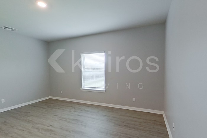 Building Photo - 1020 NW 4th St