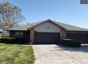 Building Photo - Ozark Duplex