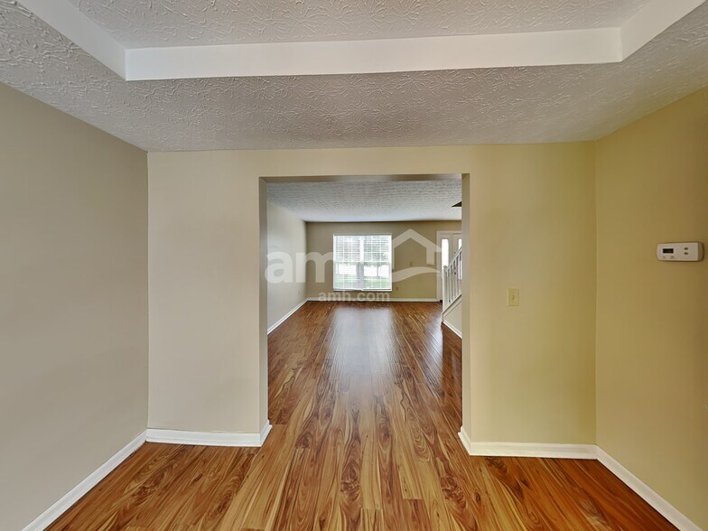 Building Photo - 392 Old Ivory Ct