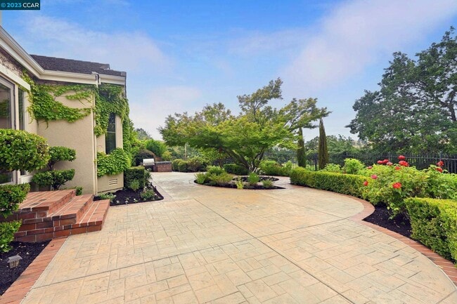 Building Photo - 111 Diablo Ranch Ct