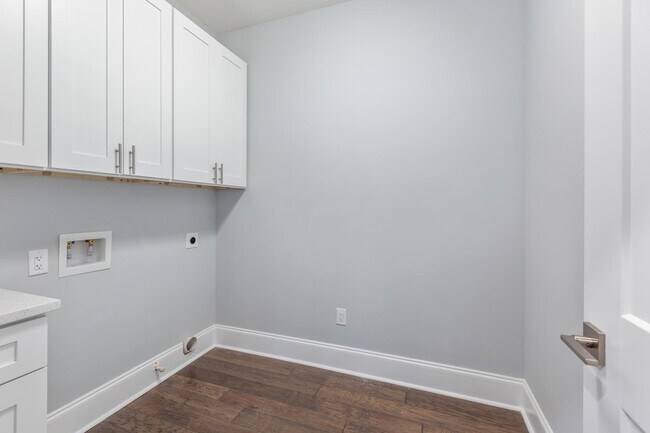 Building Photo - 1575 Cherry Blossom Cir