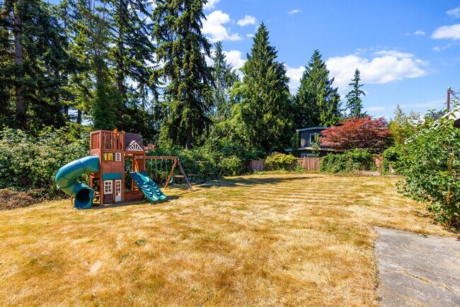 Building Photo - 19404 74th Ave W