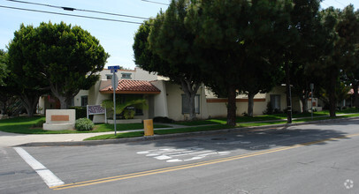 Building Photo - Beach Walk Apartments