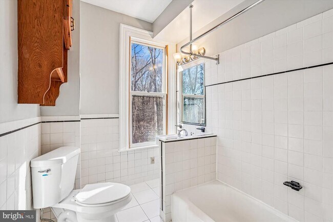 Building Photo - 2799 Beechbank Rd