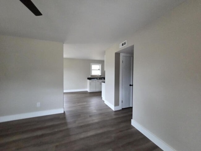 Building Photo - 1502 N 26th St