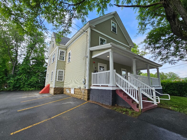 Building Photo - 57 Winchester St