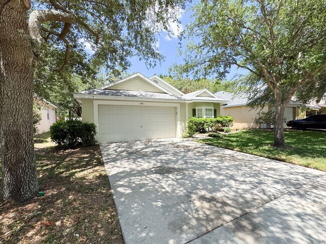Building Photo - Pines at Lake Saunders 3 bedroom 2 bath home with double car garage