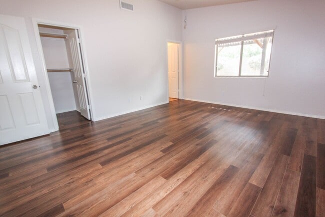 Building Photo - 1379 Allerton Way