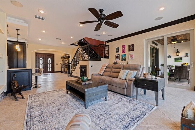 Building Photo - 3931 Pompano Dr SE