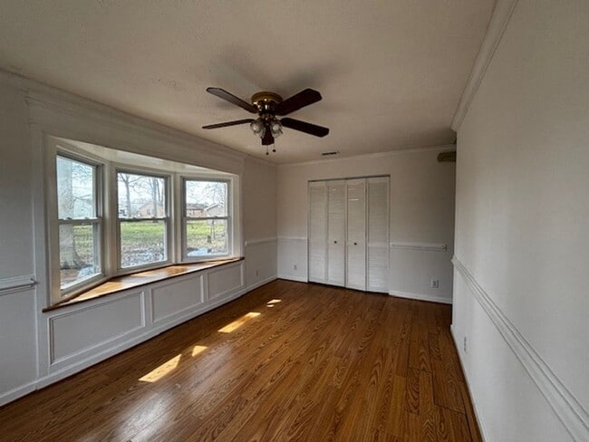 Building Photo - Maple Hall