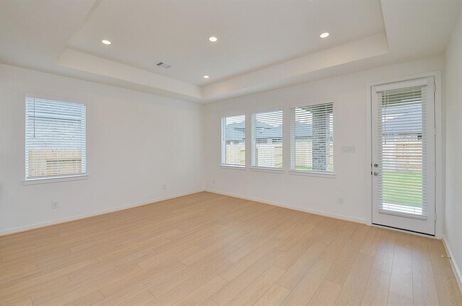 Building Photo - 9727 Rialto Hts Dr