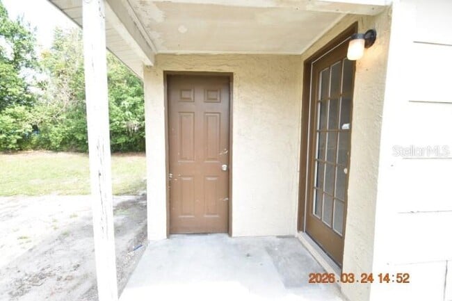 Building Photo - 4006 E Paris St