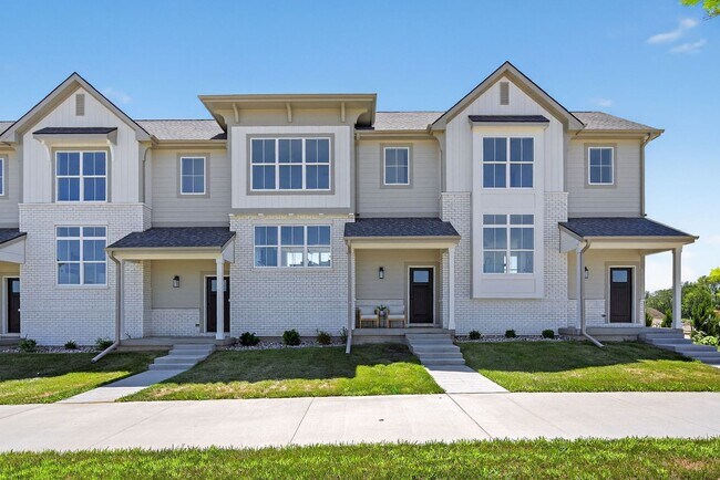 Building Photo - BRAND NEW:  Kettlestone Central Townhomes for Rent