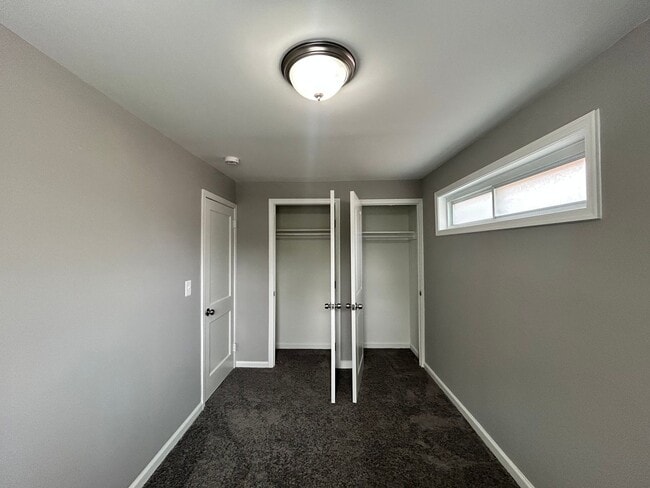 Building Photo - Baltimore - 3 Bedrooms, 1 Bathrooms Available!