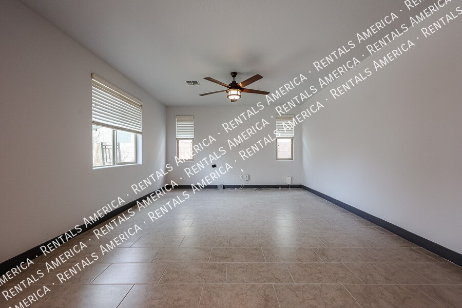 Building Photo - 9862 E Ignition Dr