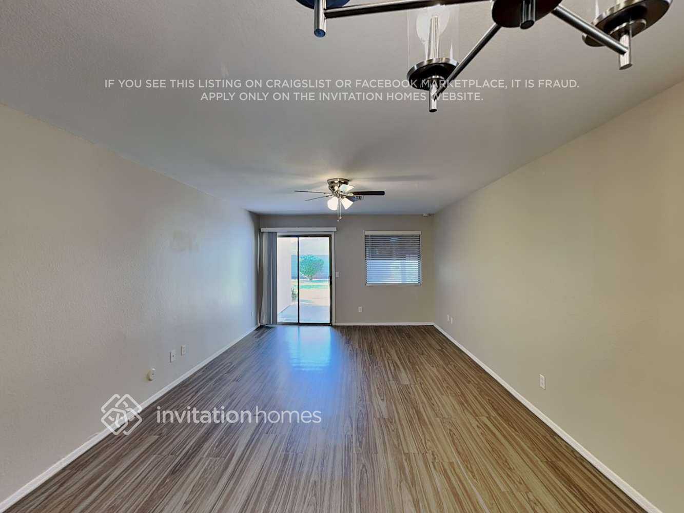 Building Photo - 1895 E Desert Rose Trail