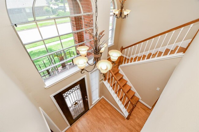 Building Photo - 11707 Turtle Lake Dr