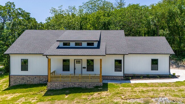 Building Photo - Brand New 3 Bed, 2 Bath Single-Family Home in Capitol View