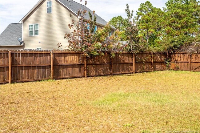 Building Photo - 573 Wedgefield Dr