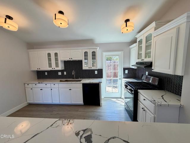 Building Photo - 8735 E Fairview Ave