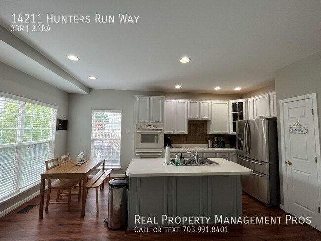 Building Photo - 14211 Hunters Run Way
