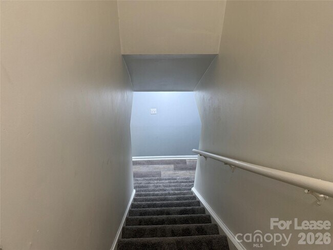 Building Photo - 8526 Castle Pine Ct