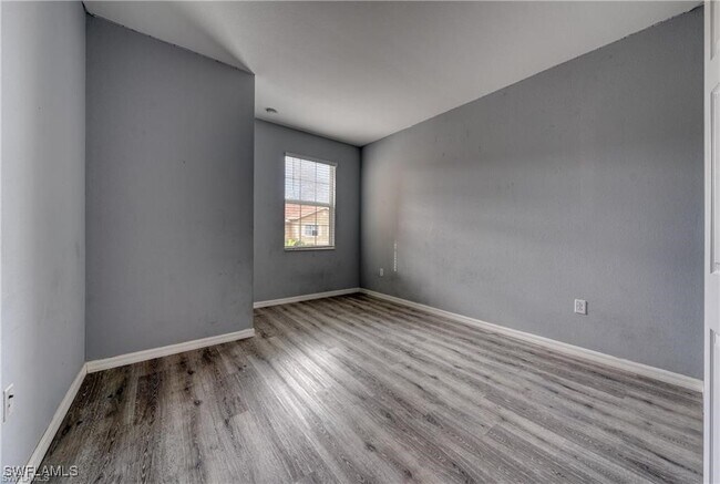 Building Photo - 2656 Blossom Wy